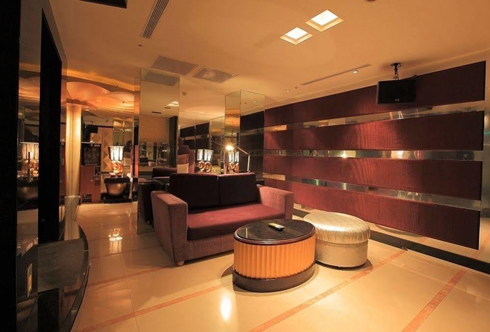 Discovery Motel - Nangang Tajpej Zewnętrze zdjęcie