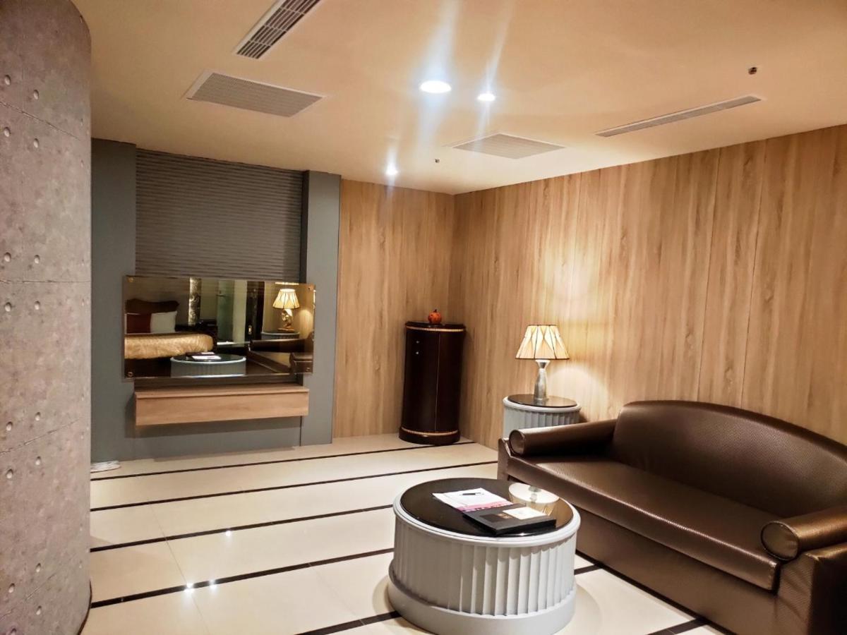 Discovery Motel - Nangang Tajpej Zewnętrze zdjęcie